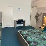 Poseidon Hotel *